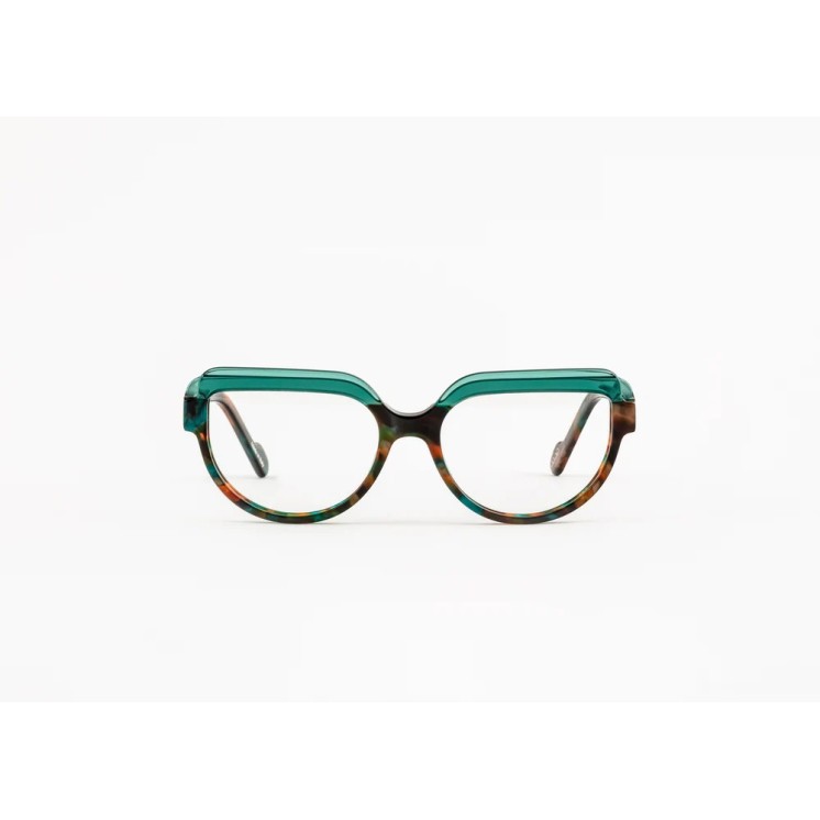 MAD IN ITALY Optical  Italian design and craftsmanship