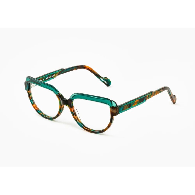 MAD IN ITALY Optical  Italian design and craftsmanship