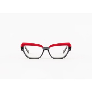 MAD IN ITALY Optical  Italian design and craftsmanship