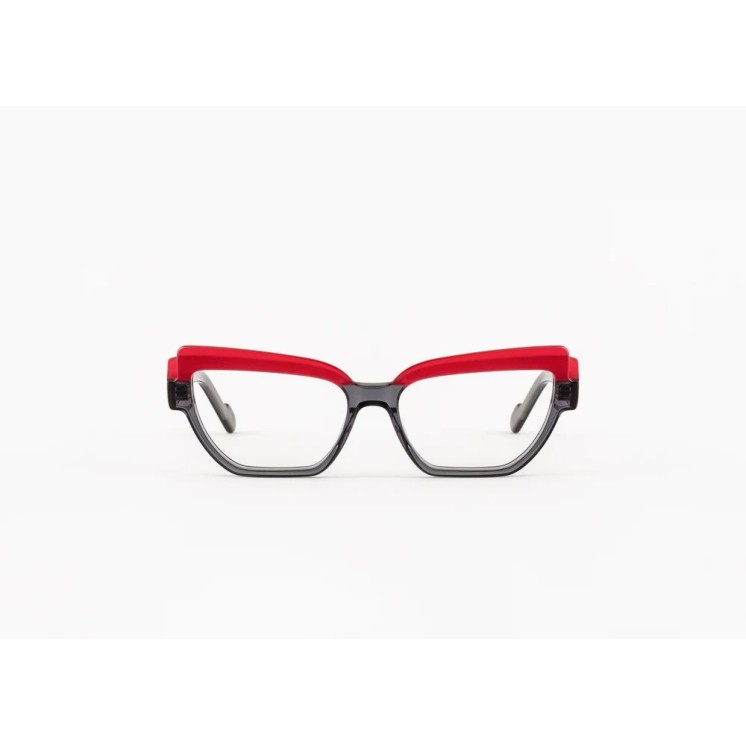 MAD IN ITALY Optical  Italian design and craftsmanship