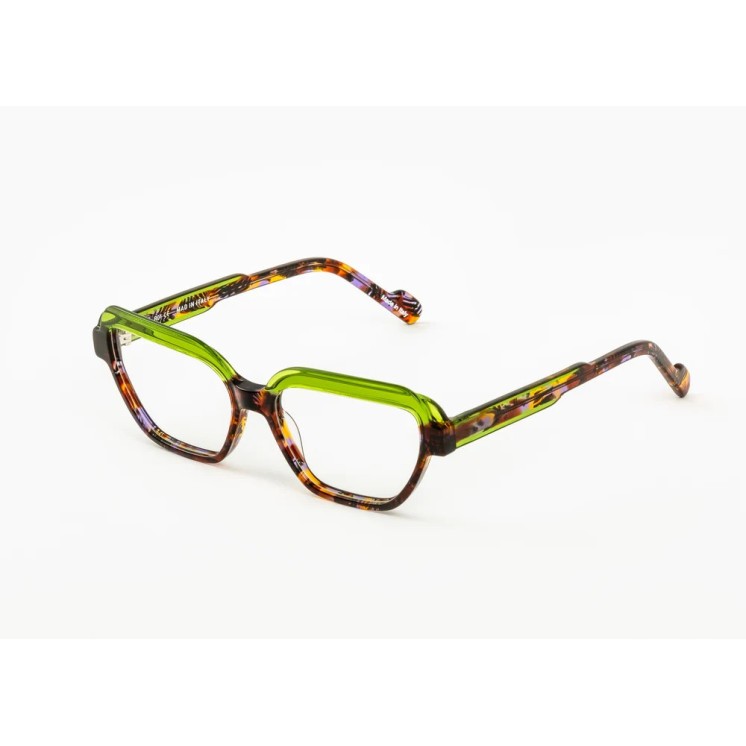 MAD IN ITALY Optical  Italian design and craftsmanship
