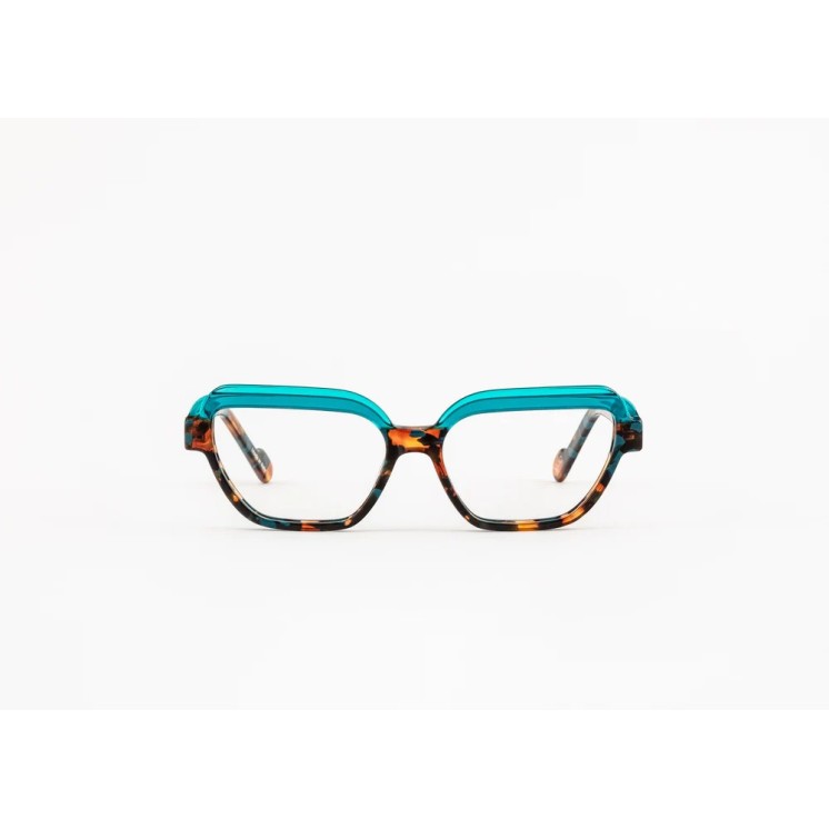 MAD IN ITALY Optical  Italian design and craftsmanship