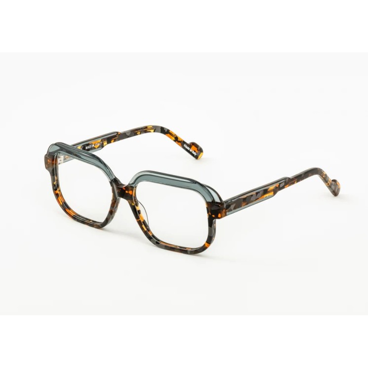 MAD IN ITALY Optical  Italian design and craftsmanship