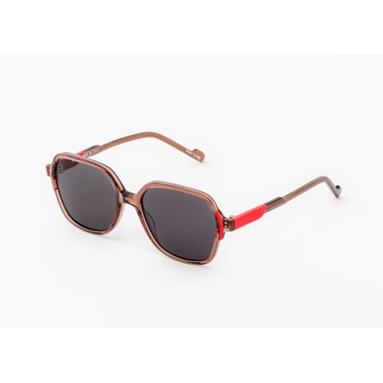 MAD IN ITALY Optical  Italian design and craftsmanship