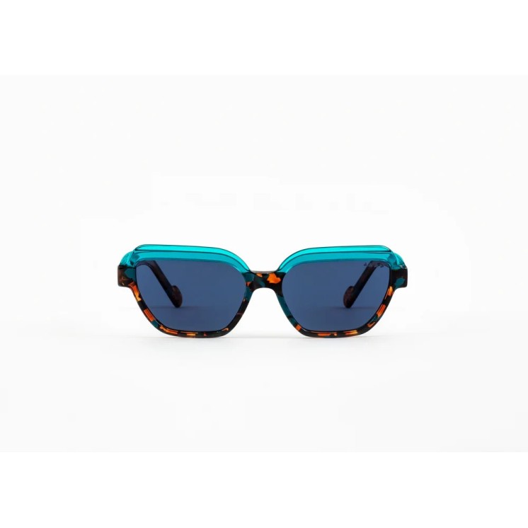 MAD IN ITALY Optical  Italian design and craftsmanship