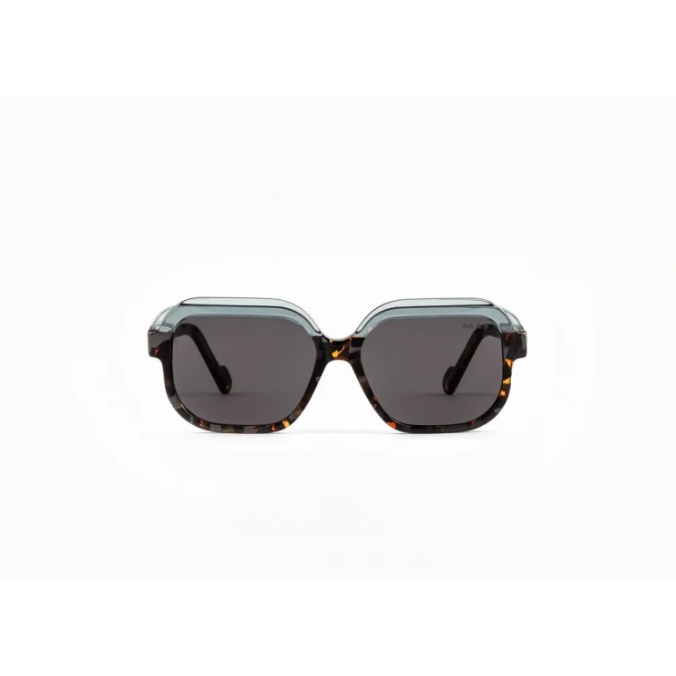 MAD IN ITALY Sunglasses  Italian design and craftsmanship