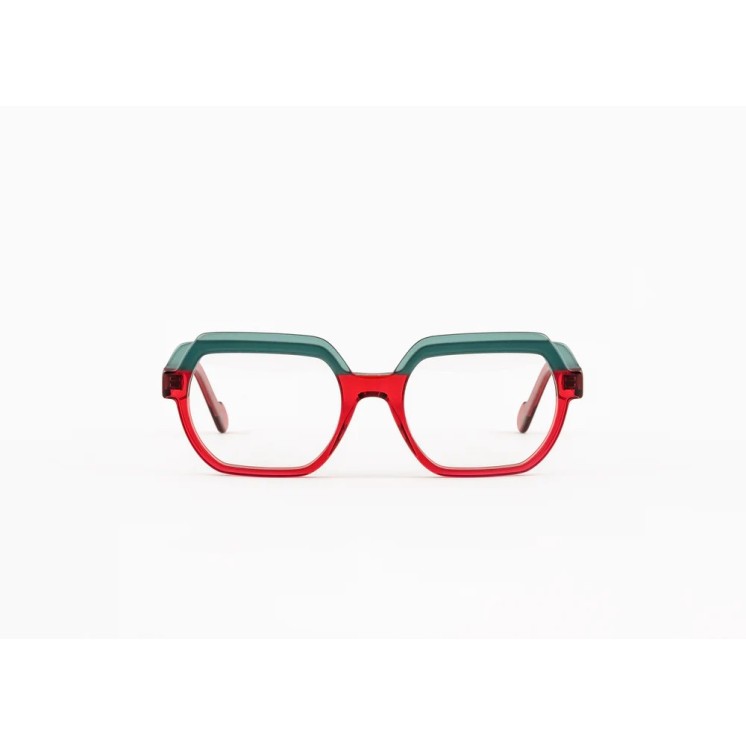 MAD IN ITALY Optical  Italian design and craftsmanship