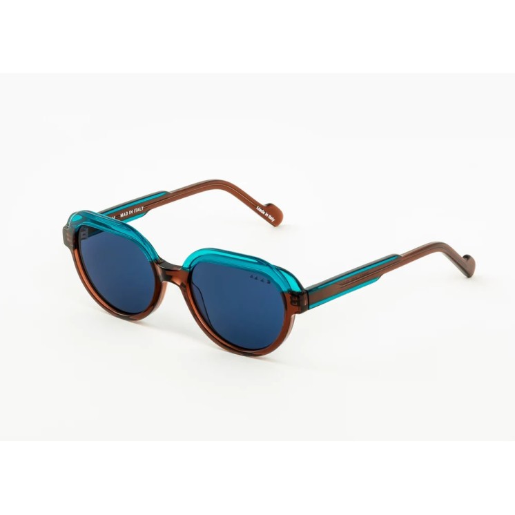 MAD IN ITALY Optical  Italian design and craftsmanship