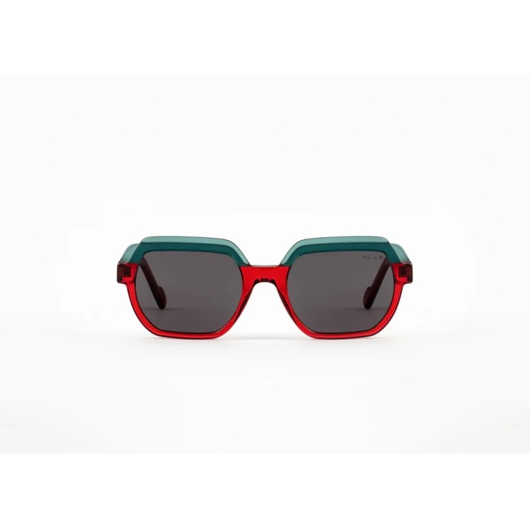 MAD IN ITALY Sunglasses  Italian design and craftsmanship